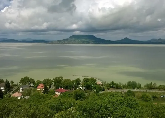 Lovely Apartment At Balatonfenyves