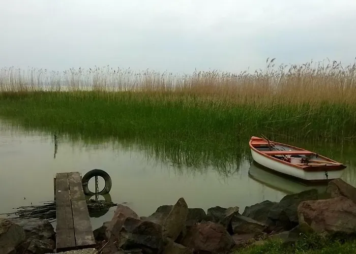 Lovely Apartment At Balatonfenyves